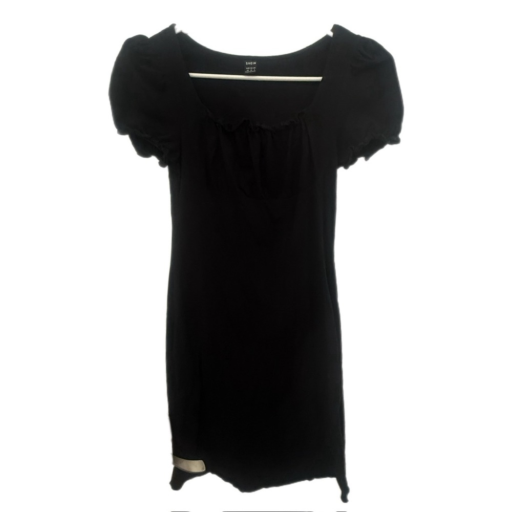 SHEIN Black Ruffled Sleeve Dress